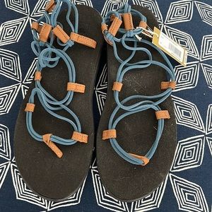 Teva voya infinity sandal. NWT. Blue. Size 10